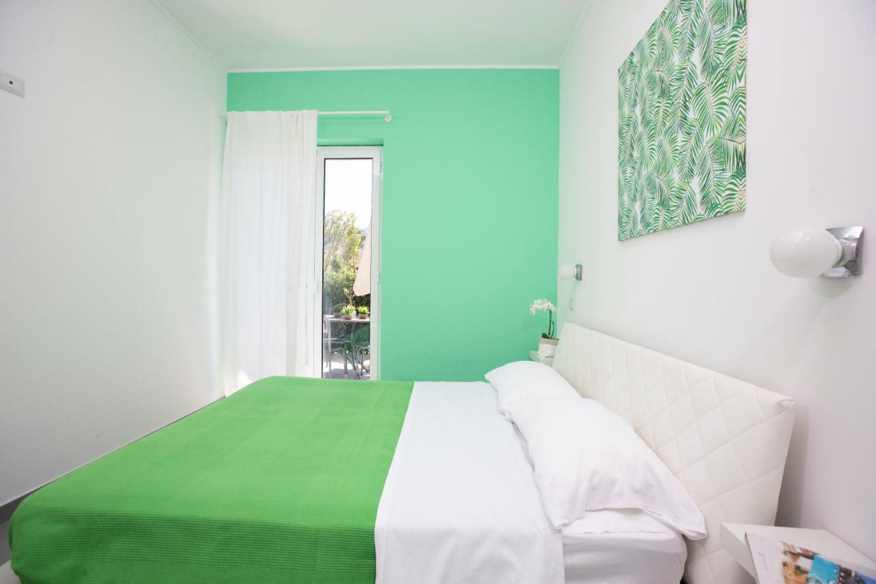 Selenite Villa Capo dʼOrlando Exteriör bild